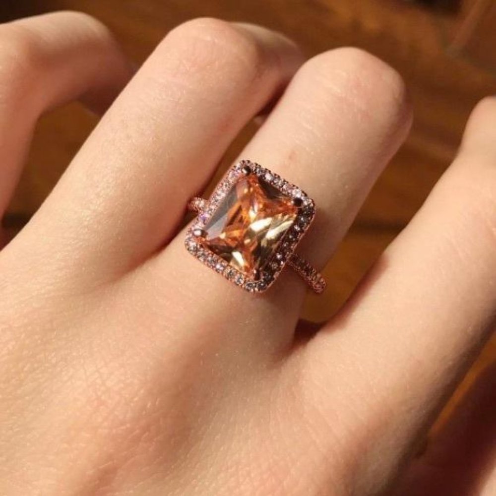 NEW 18K Rose Gold  Square Halo Ring - Picture 2 of 6